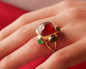 A Papal ring with cabochon Tourmaline